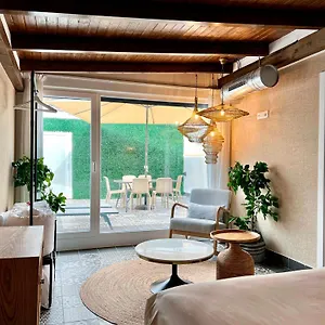 https://apartamentos-realejo-campo-del-principe-3000.es-andalucia.com